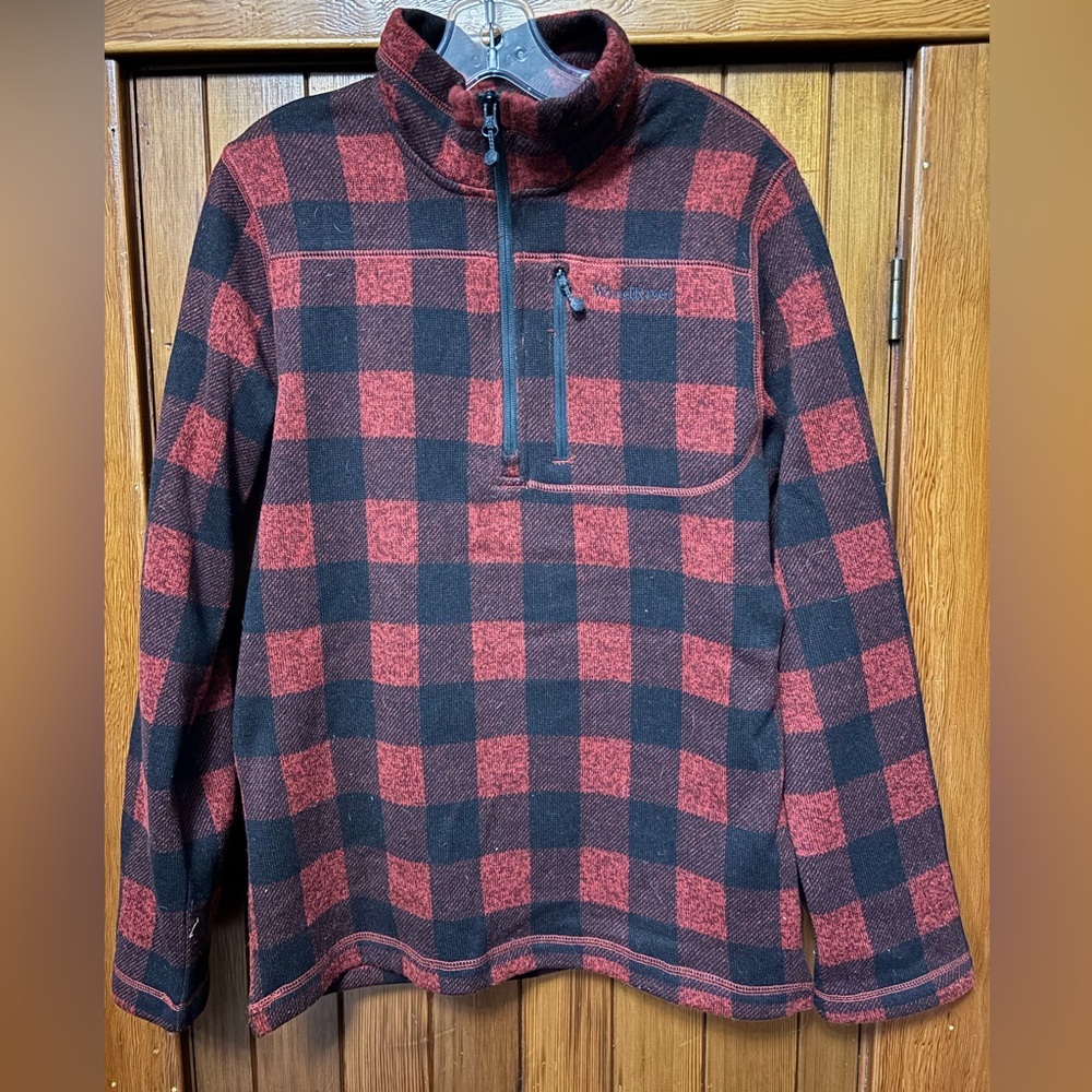 BNWOT - Men’s Wind River medium 1/4 zip Red and Black Plaid Pullover